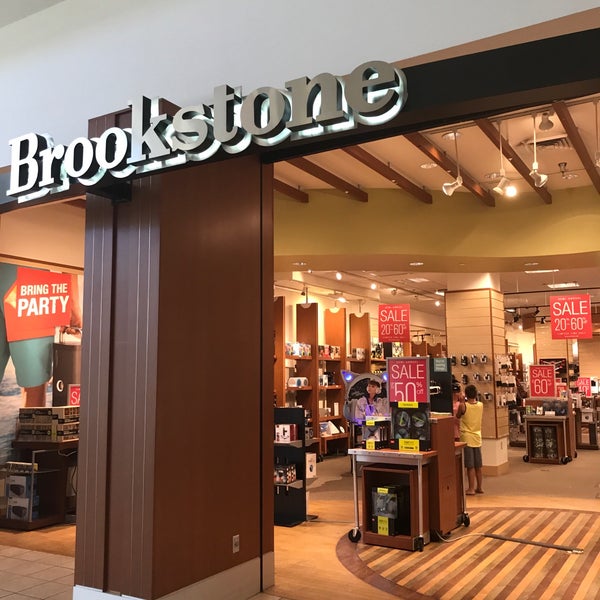 Brookstone (Now Closed) Electronics Store in Seattle