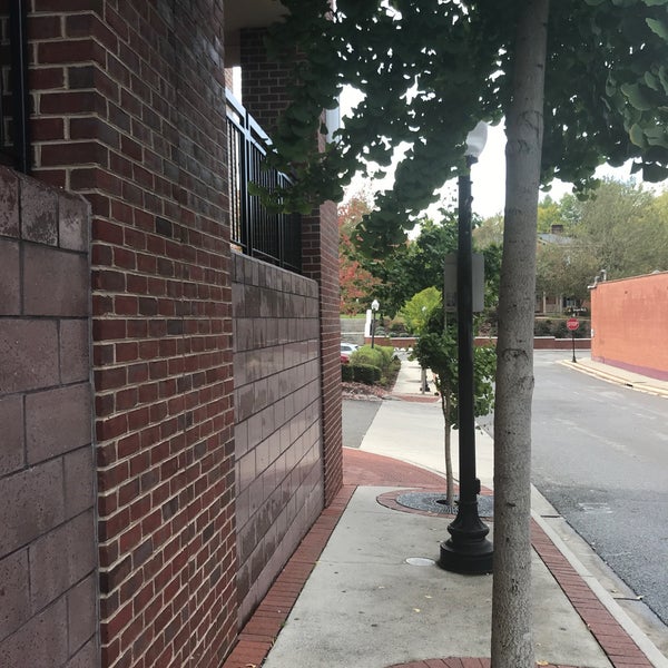 Kent Square Parking Garage Parking in Blacksburg
