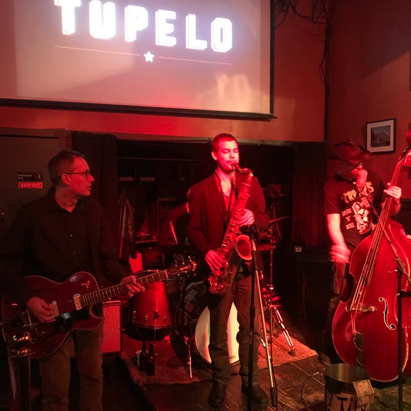 Foto tirada no(a) Tupelo por Sherwin S. em 3/17/2018
