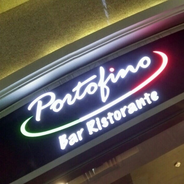 Photo taken at Portofino Bar Ristorante 波托菲诺餐厅酒吧 by Franco M. on 10/22/2015