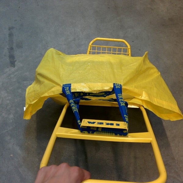 รูปภาพถ่ายที่ IKEA โดย Rossi Y. เมื่อ 9/11/2014