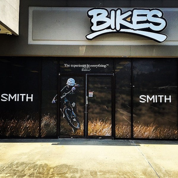 6/25/2015 tarihinde Shawn B.ziyaretçi tarafından Fresh Bike Service, Inc.'de çekilen fotoğraf