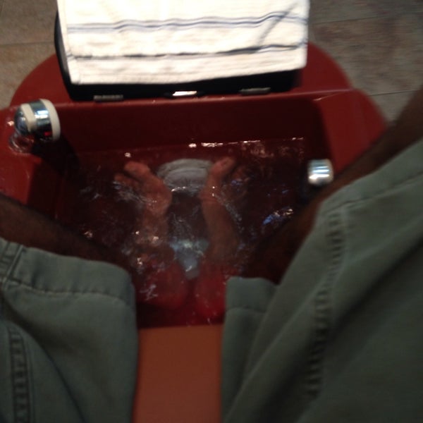 Lakeview Nails Nail Salon in Lake View East