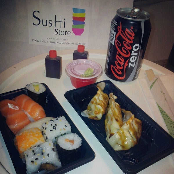 รูปภาพถ่ายที่ Sushi Store โดย Marta Y. เมื่อ 6/21/2013
