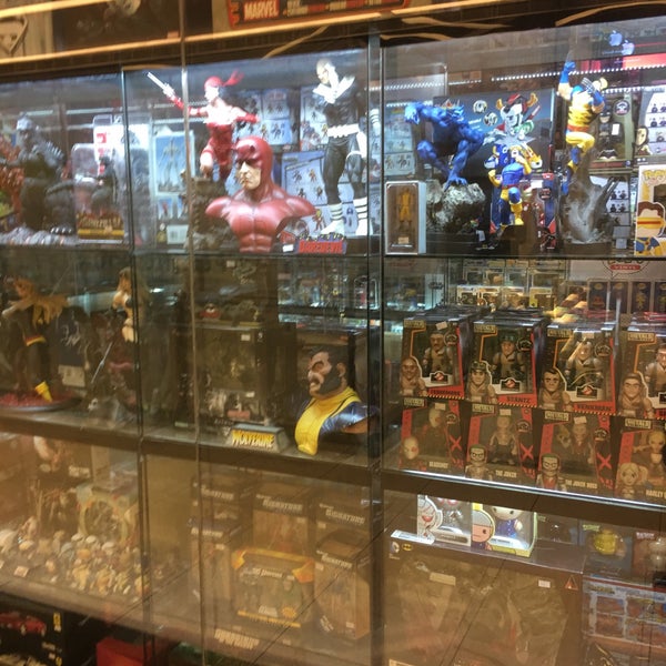 boys toy store