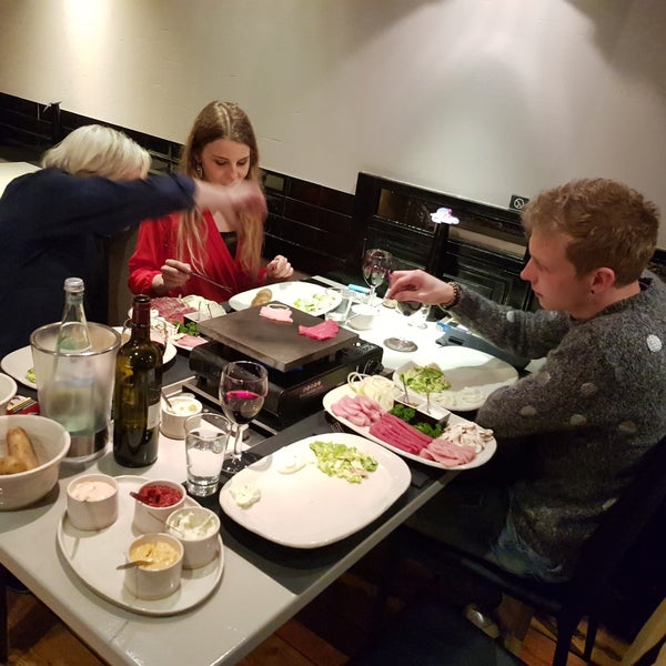 Fondue Huisje Le Bourguignon Fondue Restaurant in Aalst