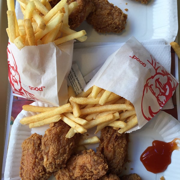 Photo taken at KFC by Leila A. on 4/28/2015