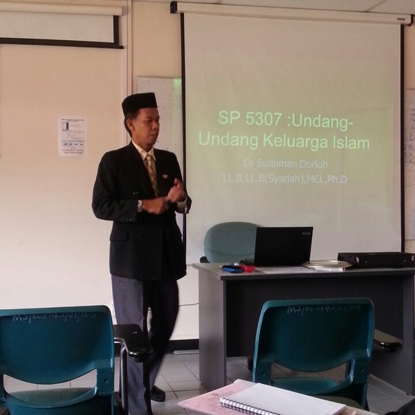 Bilik Kuliah In English