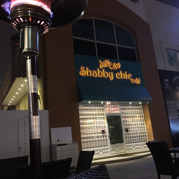 Foto tirada no(a) Shabby Chic Café por Faisal em 12/15/2016