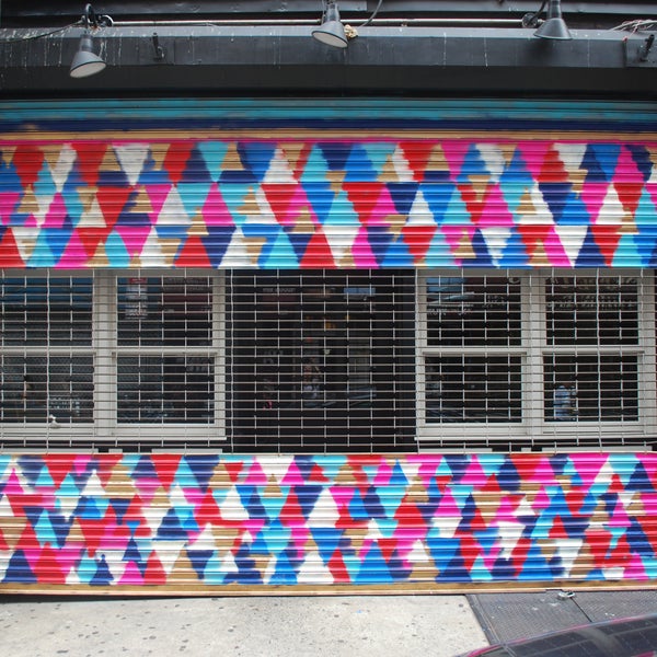 Lucky Jack's x Jessica Deutsch | Jessica Deutsh rolled the dice and scored with this colorful and geometric based bookended mural at local watering hole, Lucky Jack's.