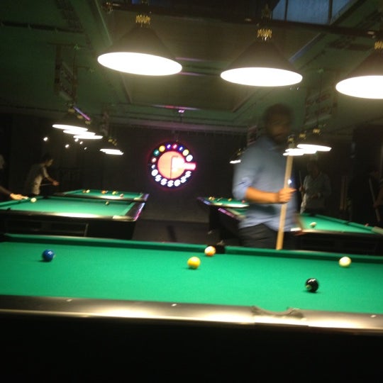 Foto diambil di Pool Masters Pub oleh cem o. pada 9/17/2012