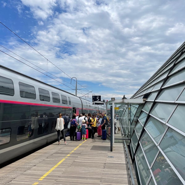 Photo taken at Avignon TGV Railway Station by Takagi K. on 5/30/2022