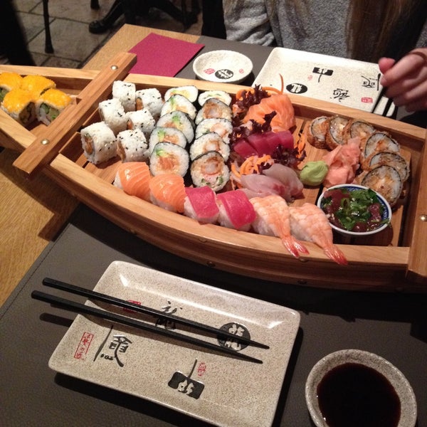 2/17/2016에 Matteo D.님이 Sushi Paradise에서 찍은 사진
