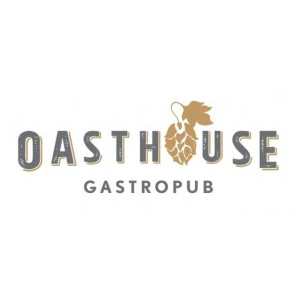 รูปภาพถ่ายที่ Oasthouse Kitchen + Bar โดย Oasthouse Kitchen + Bar เมื่อ 10/9/2015