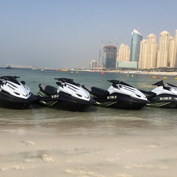 Rent the fastest Jetskis in UAE. 310HP supercharged Jet Ski Rental in Dubai Marina. 1-2 hours guided tours with time to play in the waves and visiting the top hotspots of Dubai's coastline.