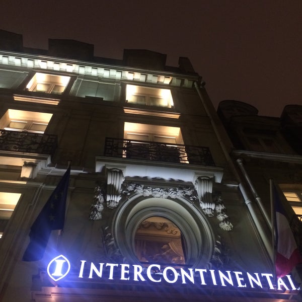 Photo taken at InterContinental Paris - Champs-Elysées Etoile by AHMED ®️ on 10/16/2015