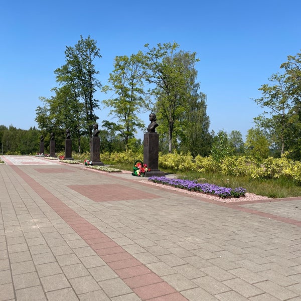 Аллея героев Людиново