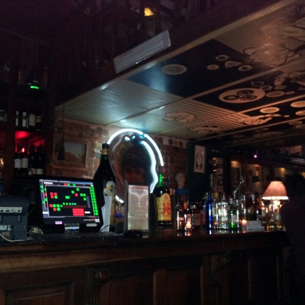 7/24/2013 tarihinde Eduardo A.ziyaretçi tarafından Bárbaro Bar | Bar o Bar'de çekilen fotoğraf