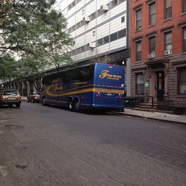 Laundromat Cafè Hell's Kitchen 4 tips