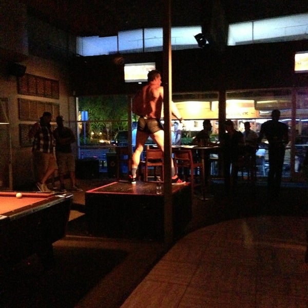 New gay bar palm springs