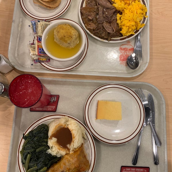 Photo taken at Manny&#39;s Cafeteria &amp; Delicatessen by Krizia B. on 3/16/2020