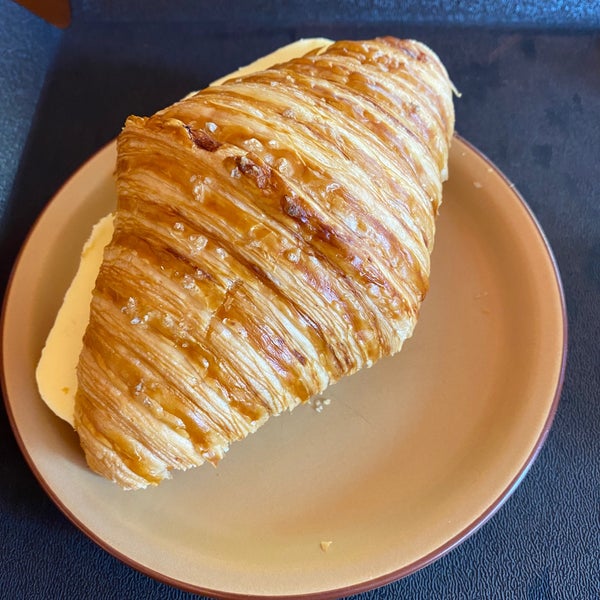 Bakery And Coffee By KUNDAL 압구정동 도산대로53길 39