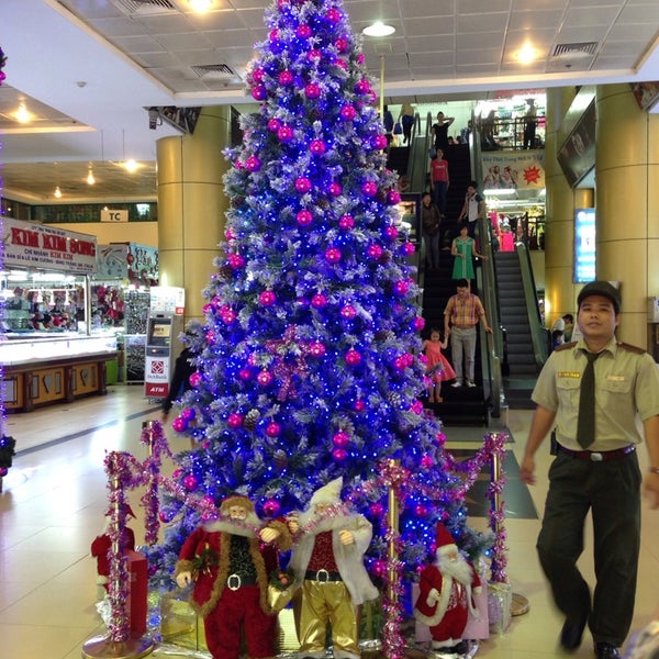 12/15/2013 tarihinde Dennis T.ziyaretçi tarafından An Đông Plaza'de çekilen fotoğraf