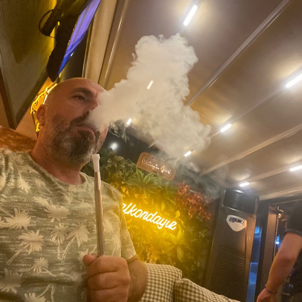 Foto diambil di Cafe Balkon oleh Sinan pada 7/22/2022