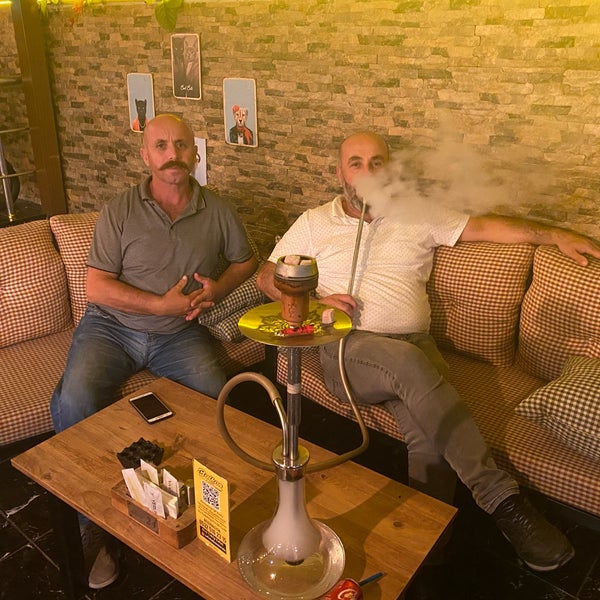 Foto diambil di Cafe Balkon oleh Sinan pada 9/11/2022