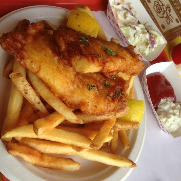 3/20/2013에 Rey F.님이 Fish &amp; Chips of Sausalito에서 찍은 사진