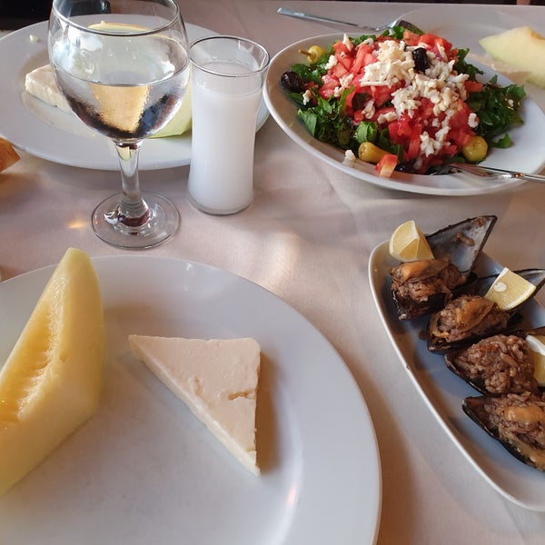 Foto tomada en Kavak &amp; Doğanay Restaurant  por Turan B. el 8/30/2019