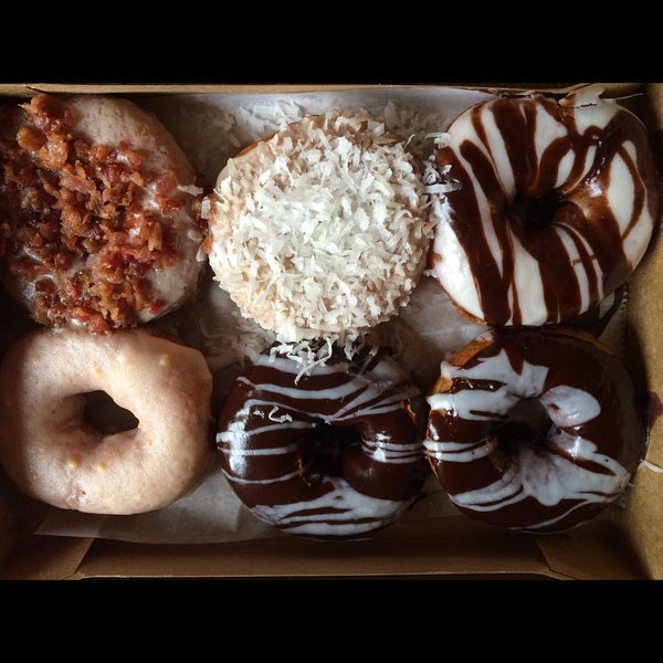 Photo taken at Duck Donuts by Jon E. on 8/21/2015