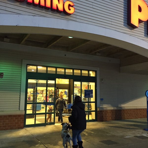 navigate to nearest petsmart