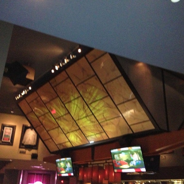 5/20/2013 tarihinde Robert G.ziyaretçi tarafından Hard Rock Cafe Four Winds'de çekilen fotoğraf