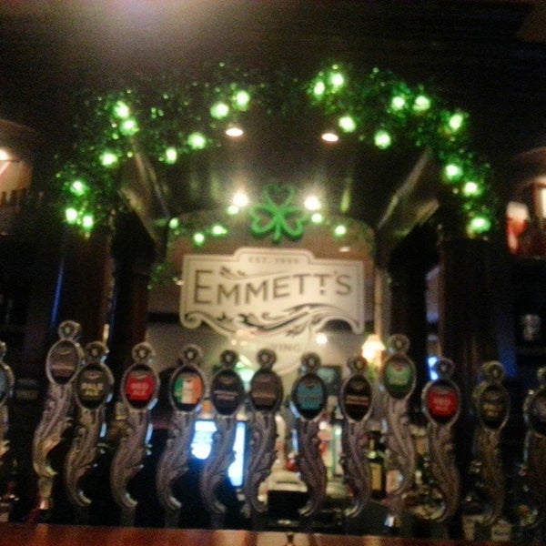 3/14/2015에 Matt C.님이 Emmett&#39;s Tavern &amp; Brewing Co.에서 찍은 사진