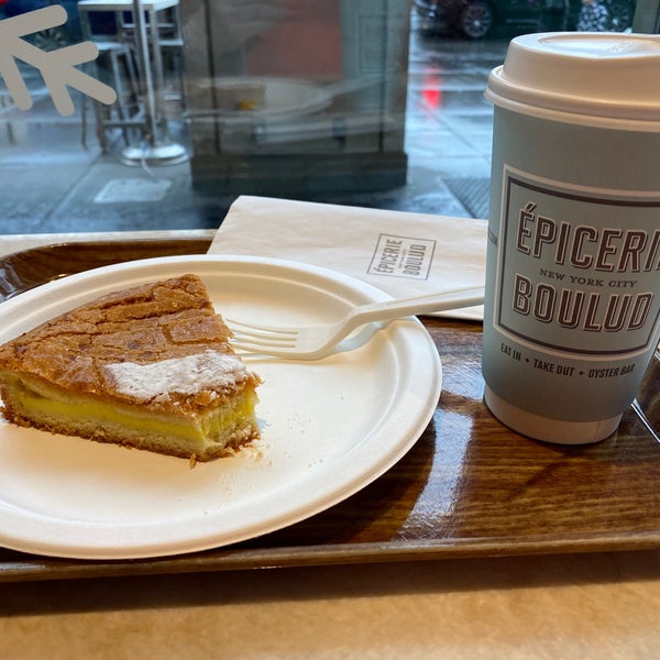 Photo taken at Épicerie Boulud by Byron W. on 3/3/2020