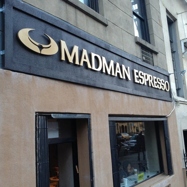รูปภาพถ่ายที่ Madman Espresso โดย Lang Y. เมื่อ 1/20/2013