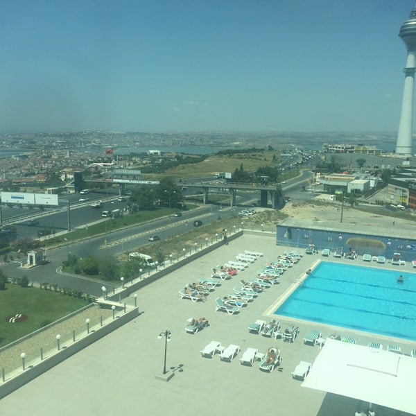 7/24/2016 tarihinde Yusuf S.ziyaretçi tarafından Kaya İstanbul Fair &amp; Convention Hotel'de çekilen fotoğraf