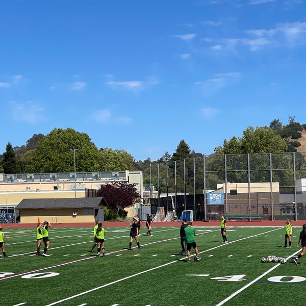 Sir Francis Drake High School San Anselmo