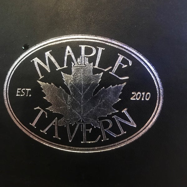 รูปภาพถ่ายที่ Maple Tavern โดย Mark S. เมื่อ 9/8/2017