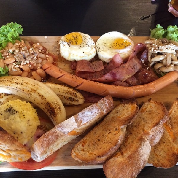 Runners Cafe Taman Esplanade 19 Tips From 565 Visitors