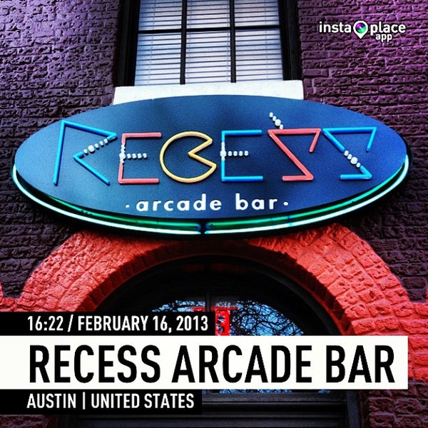 รูปภาพถ่ายที่ Recess Arcade Bar โดย Crispin B. เมื่อ 2/16/2013