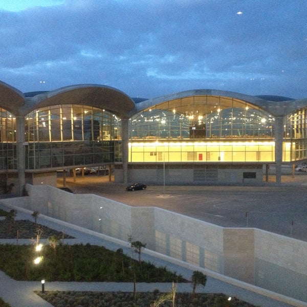 Снимок сделан в Queen Alia International Airport (AMM) пользователем Carlos 4/17/2013