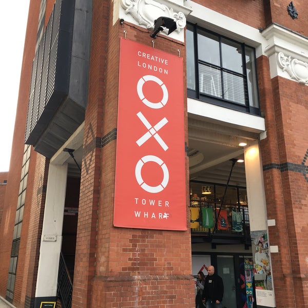 Foto tirada no(a) Oxo Tower Restaurant por Karen M. em 1/26/2019