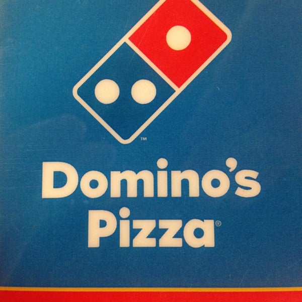 Photo taken at Domino&#39;s Pizza by Davi L. on 1/4/2014