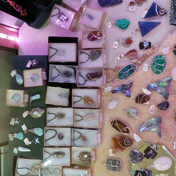 Amazing shop.stunning handmade gemstone jewelry!has something for everyone,every budget.service is awesome and the owners knowledge extensive.Having my beach finds identified was the icing on the cake