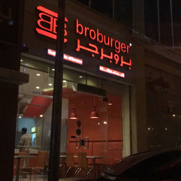 Foto diambil di broburger oleh Hadeel A. pada 6/4/2018