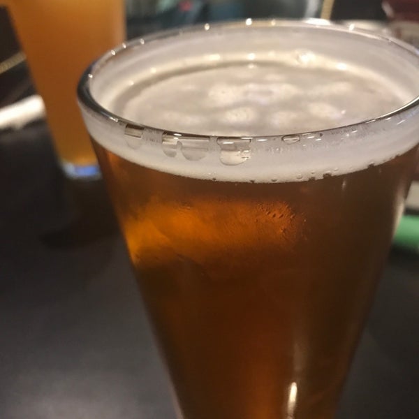 Photo taken at On Tap Sports Cafe - Riverchase Galleria by Paul on 1/31/2020