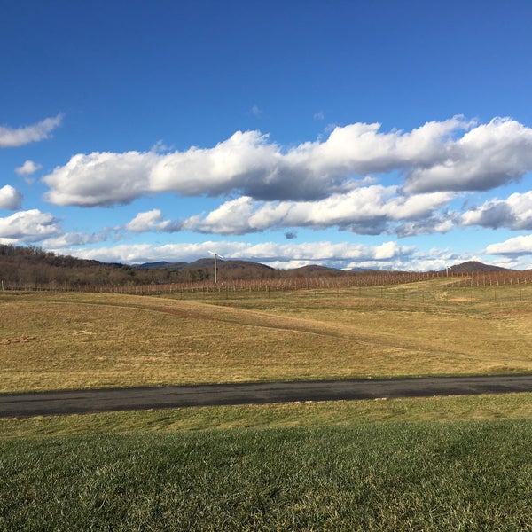 Foto tomada en Early Mountain Vineyards  por brian m. el 12/12/2016