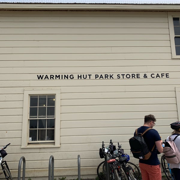 7/27/2019 tarihinde Marek H.ziyaretçi tarafından Warming Hut Park Store &amp; Cafe'de çekilen fotoğraf